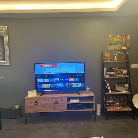 Apartamento Wide Garden Flat Close To The Memoriall Hospital Hgyhomes2104 Estambul